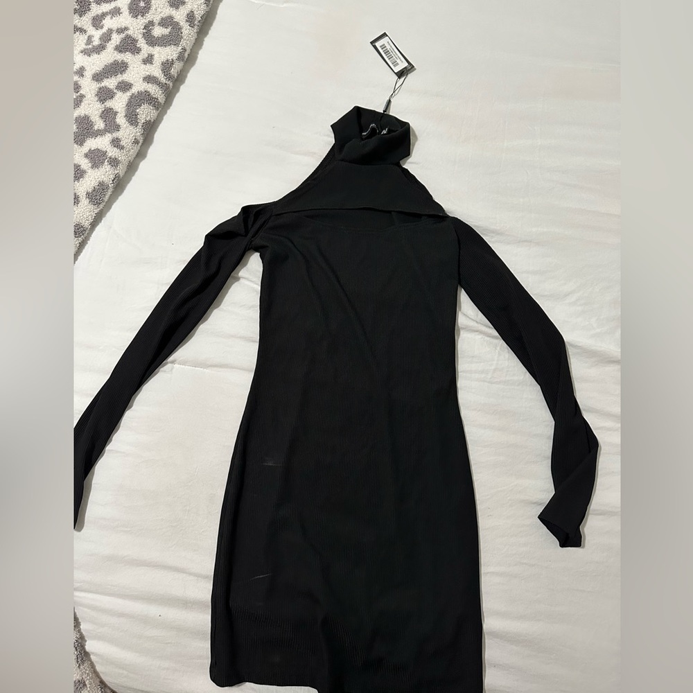 black-rib-high-neck-cold-shoulder-bodycon-dress